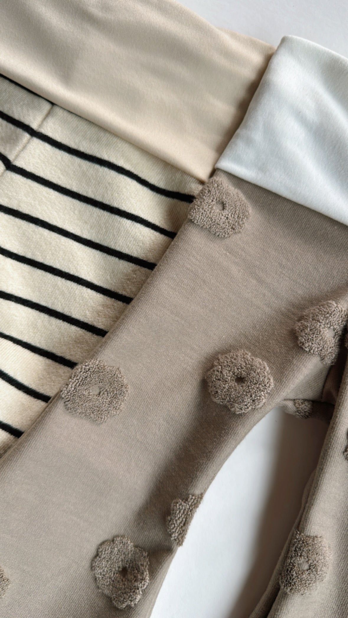 Handmade Leggings | Stripe on Cream